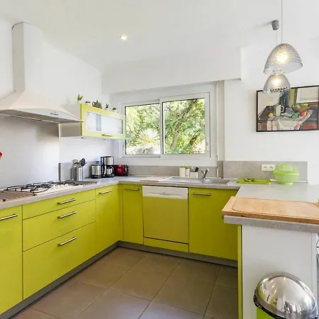 Maison Familiale Renovee, 15 Km De La Mer, Jardin Clos Avec Terrasse Et Ping-pong, Centre Bourg - Fr-1-306-894 * Machecoul