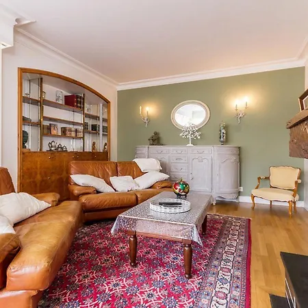 Maison Familiale Renovee, 15 Km De La Mer, Jardin Clos Avec Terrasse Et Ping-pong, Centre Bourg - Fr-1-306-894 *